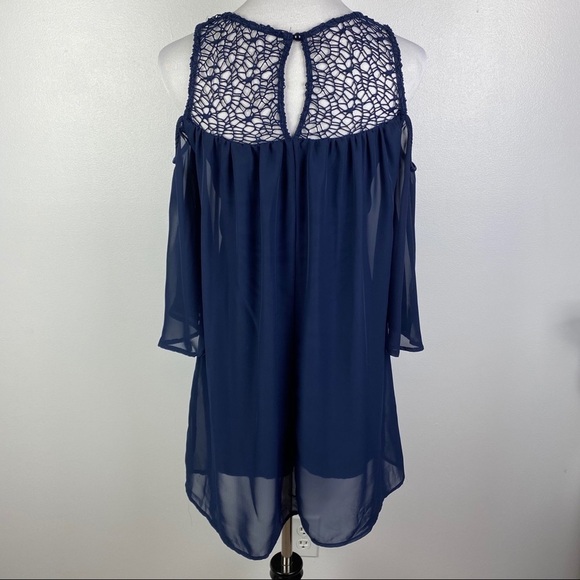 Bailey Blue Cold Shoulder Crochet Trim Sheer Mini Dress Women's Medium Navy NEW - Picture 4 of 8
